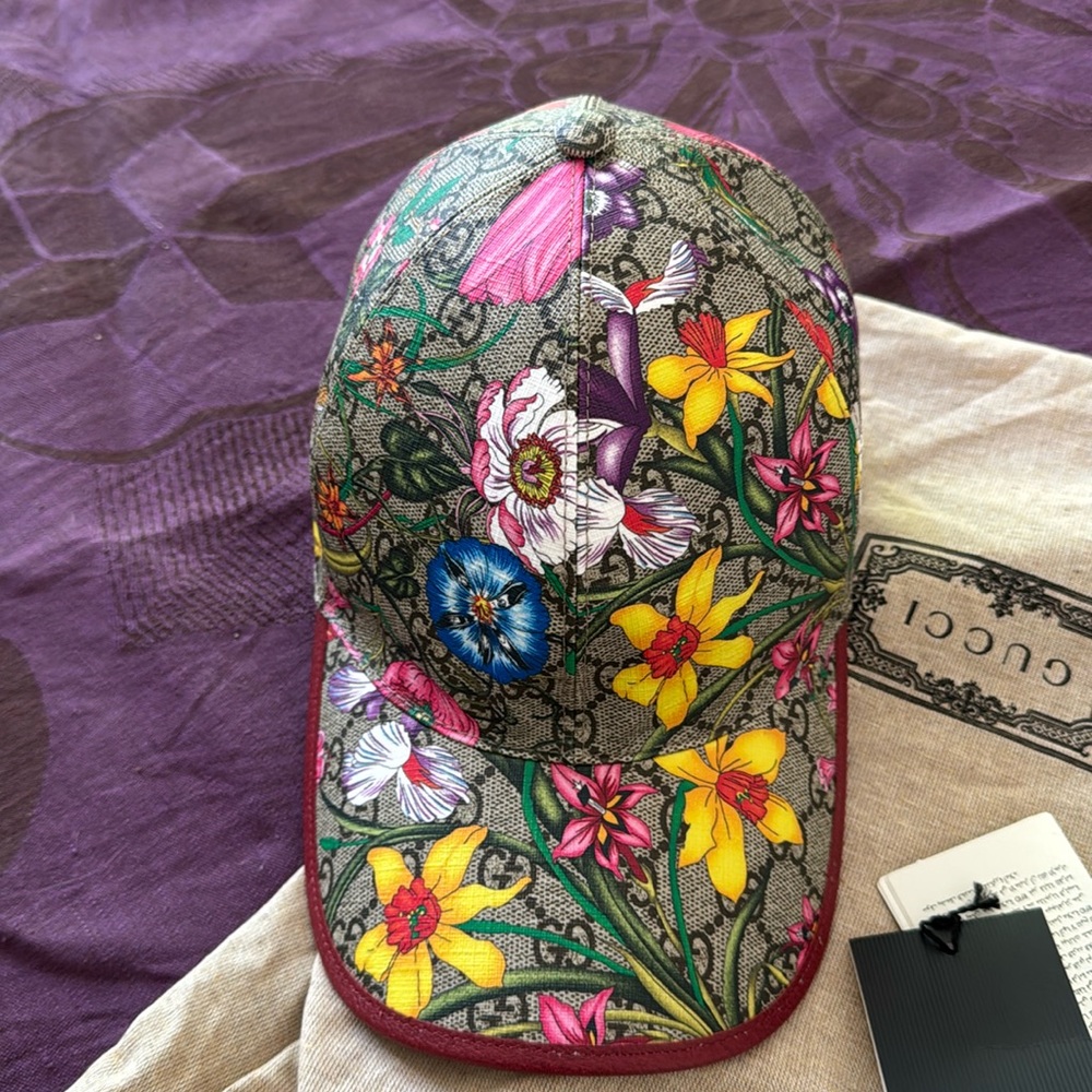 ✨ NWT Gucci Flora GG Supreme Monogram Coated Canvas Baseball Hat - Size M